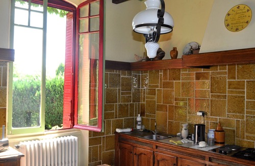 Longchamp Villa | Acogedora casa en el campo, parque y tenis, billar, Côte des vins