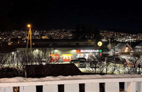 Tromsdalen Casa | Cozy house in the heart of tromsdalen. Central