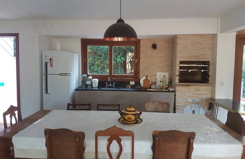 Araras Cabaña | Acogedora casa en Serra