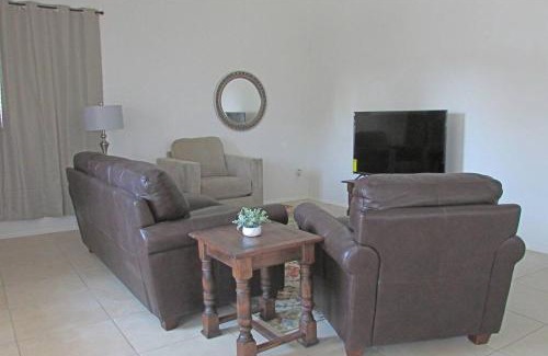 Goodyear Casa | Cozy house near I-10 with pool heater, hot tub, BBQ