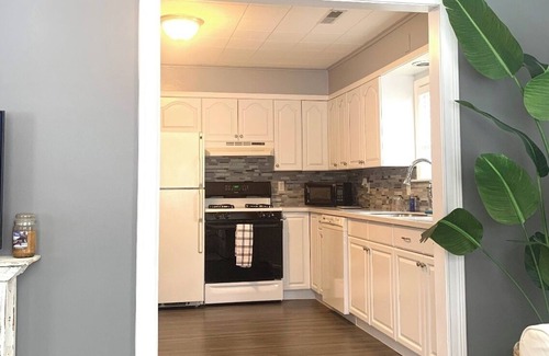 Quincy Casa | Cozy House on Collage Street