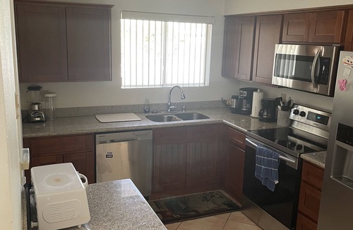 Sun City Casa | Cozy house, quiet area, large AZ room, 10 min from Glendale Stadium
