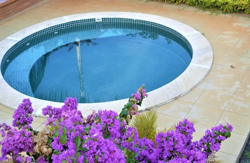 Paripueira Casa | Acogedora casa con piscina, espacio gourmet, seguridad las 24 horas, a 100 metros de la playa