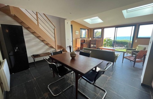 Fermanville Cabaña | Cozy house with garden and direct sea access