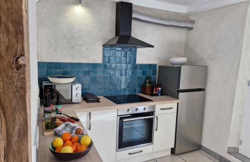 Jarnages Casa | Cozy House with Garden & Hot Tub
