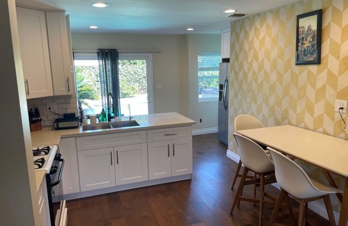 Panorama City Casa | cozy house with pool, 1 car garage , newly remodeled, brand new washer and dryer