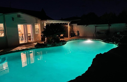 Panorama City Casa | cozy house with pool, 1 car garage , newly remodeled, brand new washer and dryer