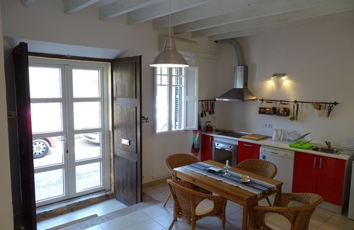 Biniaraix Casa | Acogedora casa con terraza, vistas 360º a las montañas y el valle.