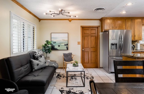 Greenacres Casa | Cozy Hygge Home 3 habitaciones, 2 baños con piscina y 2 camas King