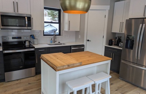 Georgetown Casa | Cozy In The Trees - Enjoy our 3-bedroom 3 full bath house