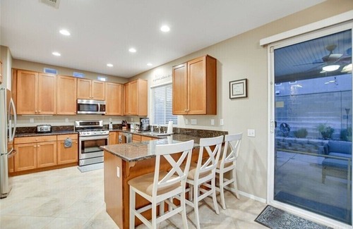 Jurupa Valley Casa | Cozy Jurupa Pool Pad w/ Swimming Pool and Pool Table
