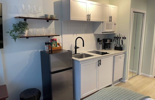 Whistler Cay Heights Apartamento | Cozy King Studio
