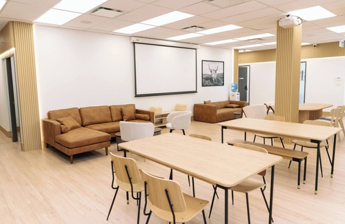 Fairview Apartamento | Cozy Lab Studio. Central Location. High-end Mattress, 55inch TV, Free Coffee