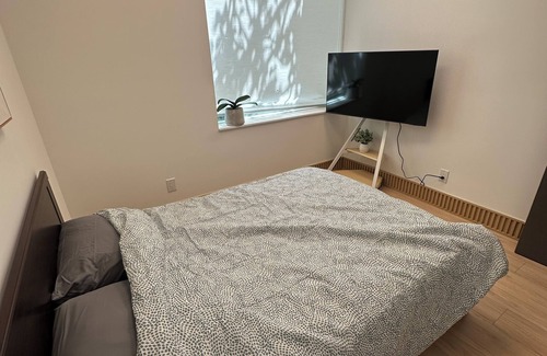 Fairview Apartamento | Cozy Lab Studio. Central Location. High-end Mattress, 55inch TV, Free Coffee