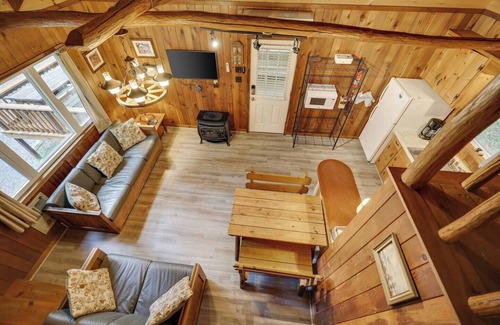 Greentown Cabina | Cozy Lake Cabin #1 w/boatdock