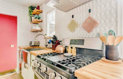 Lake Elmo Cabaña | Cozy Lake Elmo Cottage
