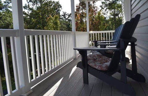 Inman Apartamento | Cozy Lakefront Apartment