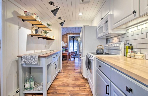 Coventry Lake Cabaña | Cozy Lakefront Cottage w/ Fire Pit, Grill & Views!