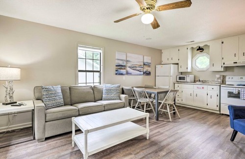 Winchester Cabina | Cozy, lakeside cabin on beautiful Tims Ford Lake-CABIN #1