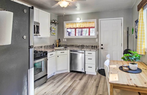 Pinetop-Lakeside Cabaña | Cozy Lakeside Cabin: Walk to Rainbow Lake!