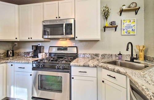 Pinetop-Lakeside Cabaña | Cozy Lakeside Cabin: Walk to Rainbow Lake!