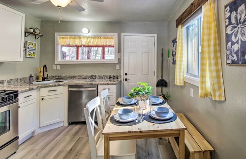 Pinetop-Lakeside Cabaña | Cozy Lakeside Cabin: Walk to Rainbow Lake!
