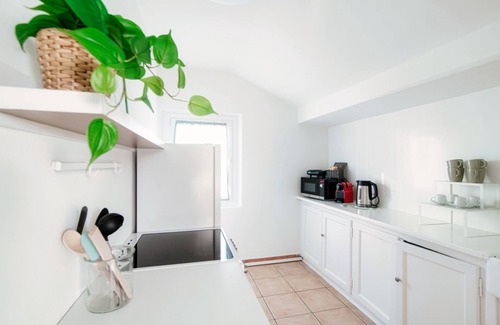 Ponte Tresa Apartamento | Acogedor ático con vista al lago (MANSARDA VERDE)