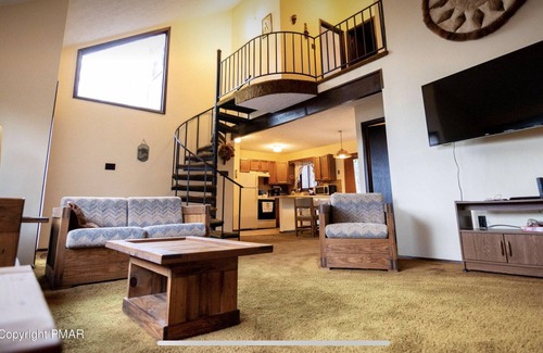 Hamlin Casa | Cozy Lakeview Cottage in Amenity Filled Community-Walk to Beach/Pool