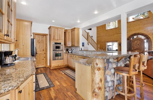 Fawnskin Cabina | Cozy Lakeview Hideaway #2261