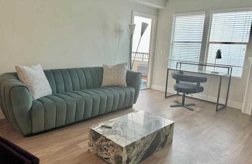 Westwood Apartamento | Cozy Large 1 Bedroom Condo by UCLA