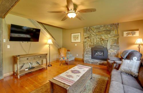 Lead Casa | Cozy Lead Cabin with Deck Less Than 1 Mi to Ski Slopes!