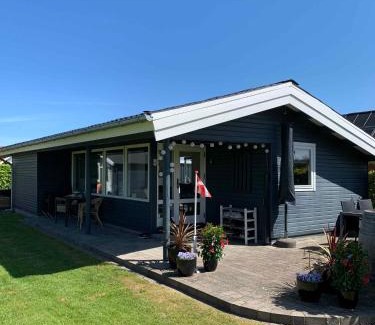 Tørresø Casa | Cozy Little Holiday Home Near The Beach