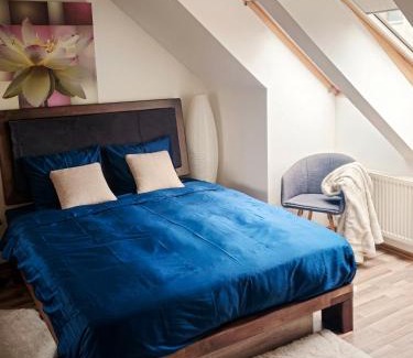 Kesklinn Apartamento | Cozy Little Penthouse Free Parking