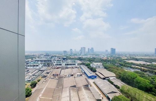 Pinang Apartamento | Cozy Living 1Br Collins Boulevard Apartment