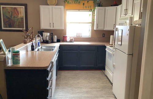 Port Tampa City Casa | Cozy living,Quiet neighborhood!