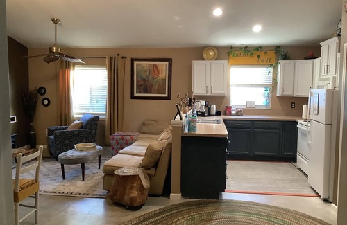Port Tampa City Casa | Cozy living,Quiet neighborhood!