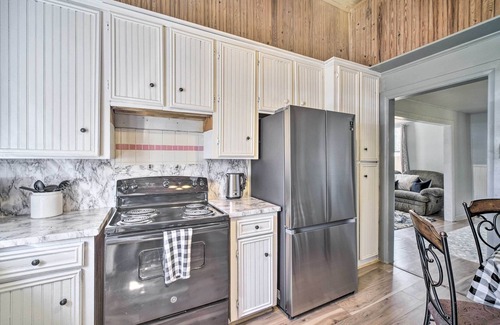 Livingston Casa | Cozy Livingston House w/ Fenced Yard + Patio!