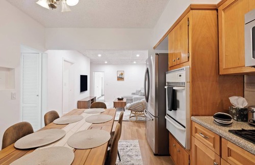 Lodi Apartamento | Cozy Lodi Home |23m to NYC| 3Car Driveway, Cozy Lodi Home |23m to NYC| 3Car Driveway
