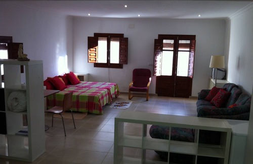 Finana Apartamento | ACOGEDOR LOFT-APARTAMENTO FRENTE A SIERRA NEVADA