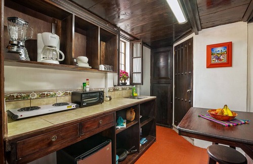Antigua Guatemala Apartamento | Acogedor loft con cocina americana en el corazón de Antigua