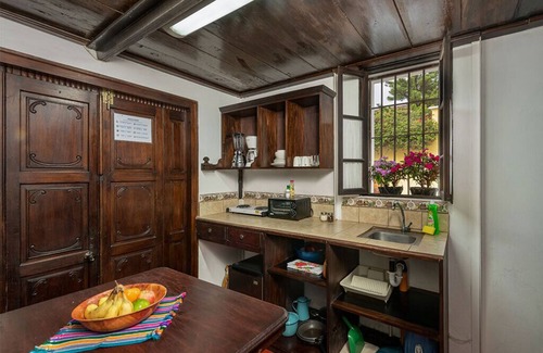 Antigua Guatemala Apartamento | Acogedor loft con cocina americana en el corazón de Antigua