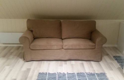 Ovre Eiker Apartamento | Cozy loft with WiFi and AC in a quite residential area