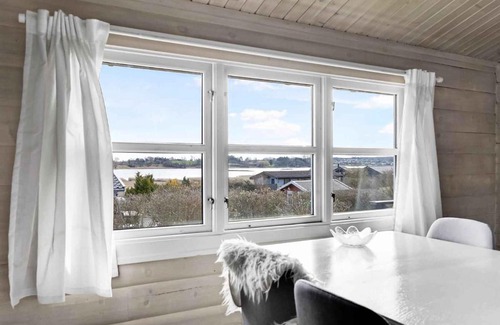 Kirke Saaby Casa | Cozy Log Cabin With A View Of The Water