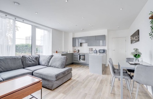 St. Mary's Park Apartamento | Cozy London Apartment with 2 Bedrooms