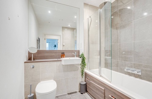St. Mary's Park Apartamento | Cozy London Apartment with 2 Bedrooms