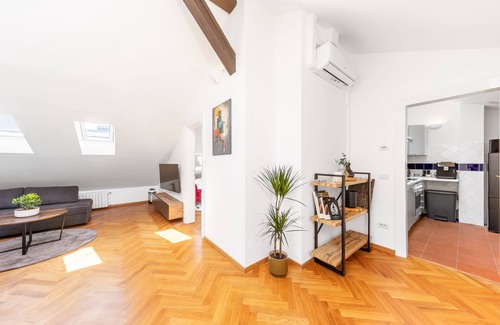 Stare Mesto Apartamento | Cozy Luxe Home at the Heart of Old Prague Centre
