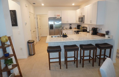 Poinciana Casa | Cozy Luxe Villa – Harry Potter & Disney-Themed Bedrooms, Near Disney & All Parks