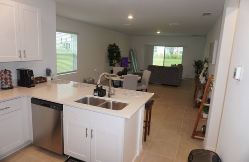 Poinciana Casa | Cozy Luxe Villa – Harry Potter & Disney-Themed Bedrooms, Near Disney & All Parks