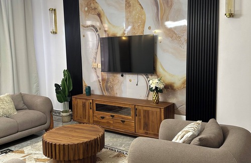 Mchafukoge Apartamento | Cozy & luxurious 3-BRM Apartment in the heart of Dar es Salaam
