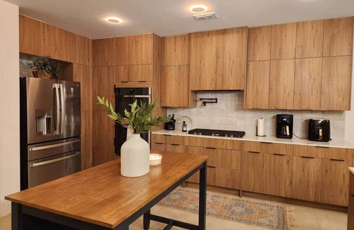 Brownsville Apartamento | Cozy Mansion / Pool & Jacuzzi / Cinema / Game Room